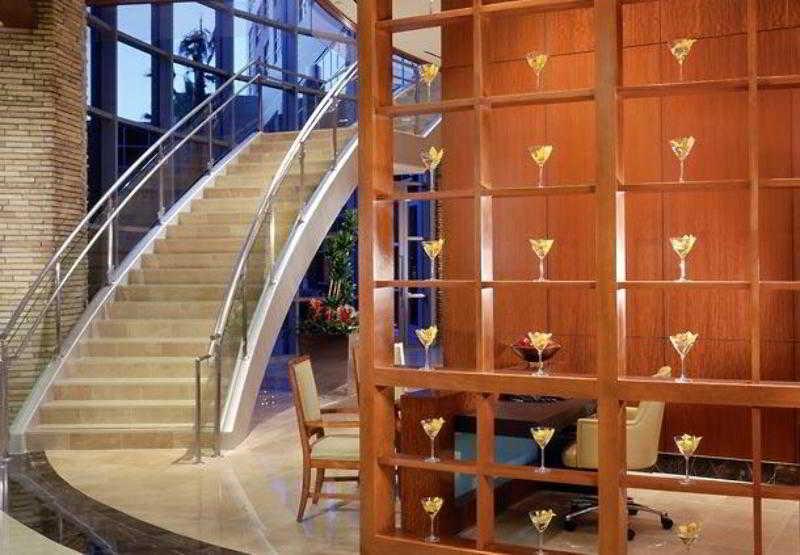 Renaissance Las Vegas Hotel Interior photo